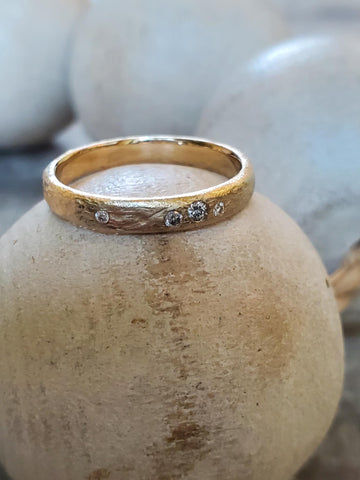 10k Gold Woodgrain Pattern Wedding Band