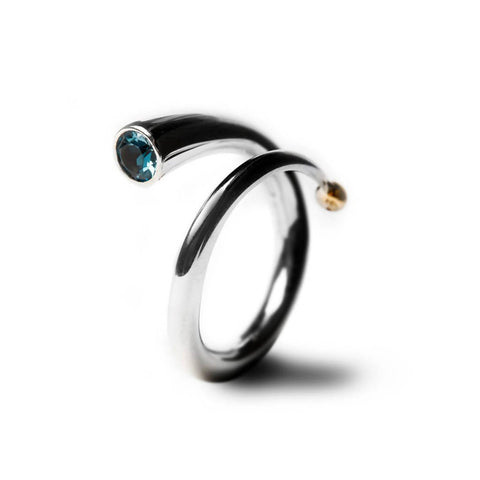 Tapering Silver Wiggly Ring with Blue Topaz