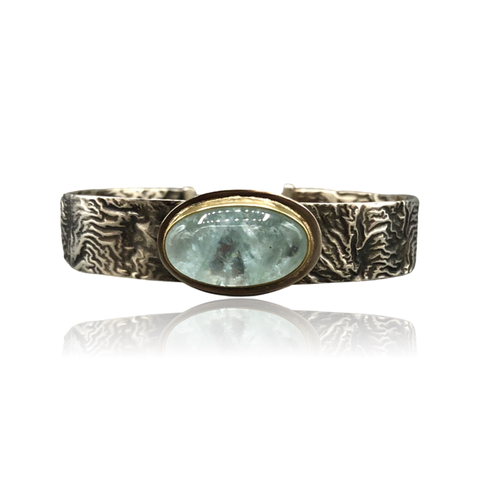 14K Gold Oval Aquamarine and Diamond Accented Ring