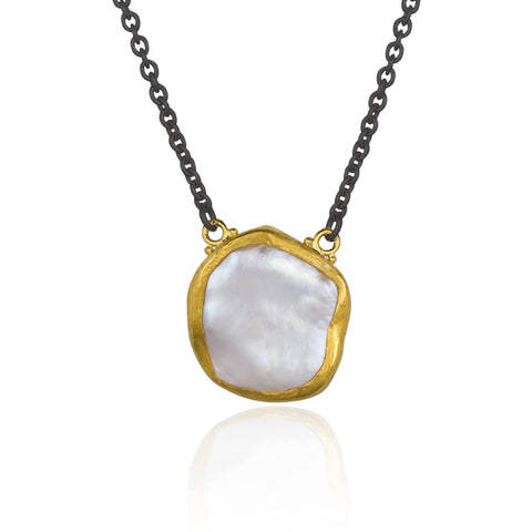 18k Gold Spring Curve Pendant with Fine Freshwater Pearls