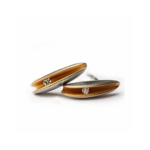 Duo diamond silver shell ring with contrasting 22K gold plating