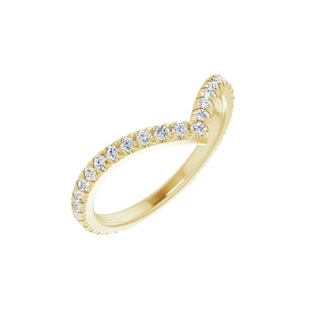 Vintage-inspired 1/8 CTW Curved Diamond Wedding Band