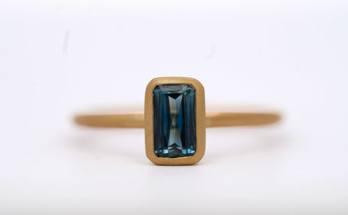 Teal Sapphire Emerald-Cut Ring – 0.79ct, 18KY