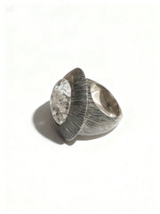 Oval Iris Ring