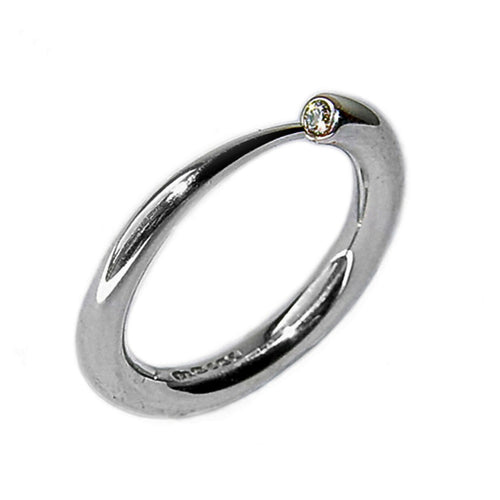 Narrow Tapering Silver Wiggly Ring with 3pt Diamond