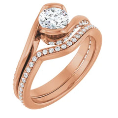 Round Engagement Ring Mounting in 18K Gold