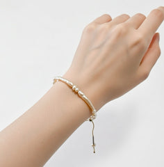 Biwa Row Bracelet – Peach Pearls on Gold Nylon