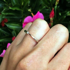 Narrow Tapering Silver Wiggly Ring with 3pt Diamond