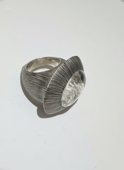 Oval Iris Ring