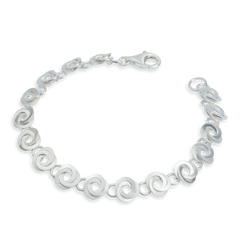 Knotted Up Link Bracelet by Kelim Jewelry