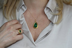 Delphi Necklace – 22K Gold Pear-Shaped Emerald Pendant
