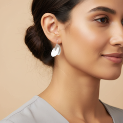 Sculpted Overlap Earrings