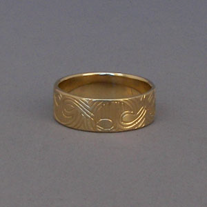18k Yellow Gold 7 mm Engraved Lotus Ring