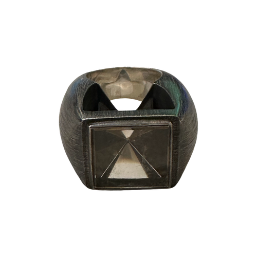 Inverted Pyramid Ring