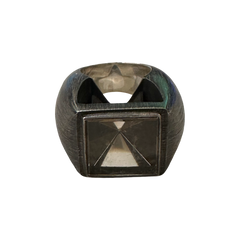 Inverted Pyramid Ring