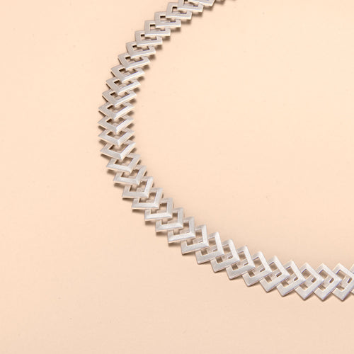 Diamond Shape Flexible Chain Necklace