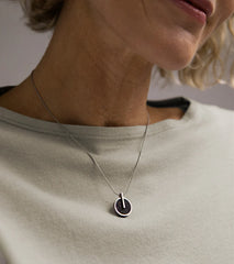 Memento Circle Pendant – Diamond Dust