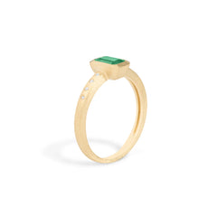 Emerald & Diamond Bezel Ring in Yellow Gold