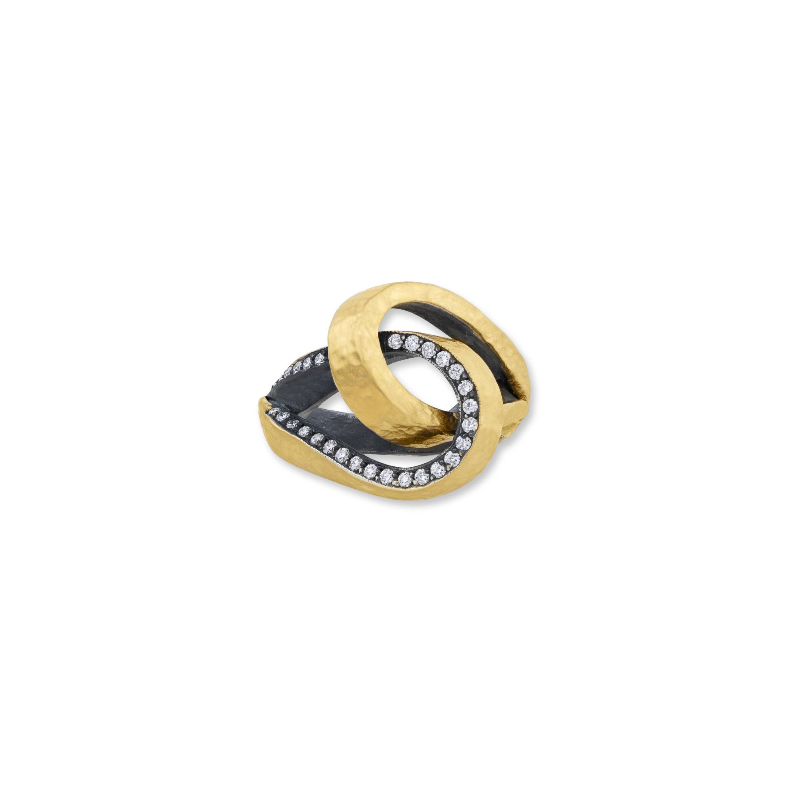 Twist Ring with Pave Diamonds