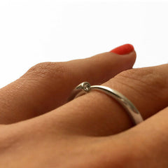 Narrow Tapering Silver Wiggly Ring with 3pt Diamond