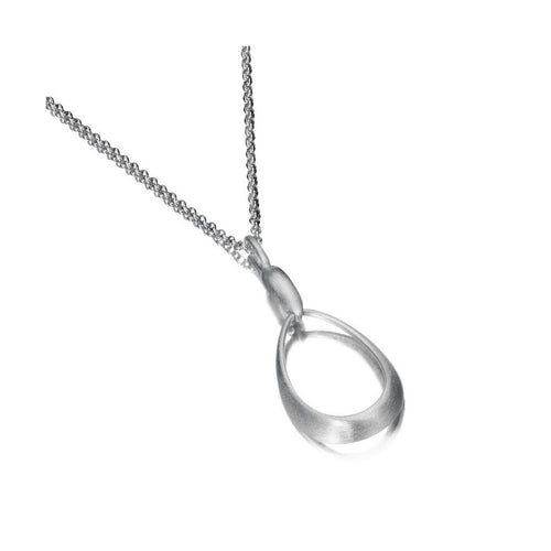 MIA Oval Pendant – 18k Gold Vermeil