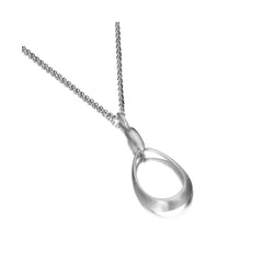 MIA Oval Pendant – 18k Gold Vermeil