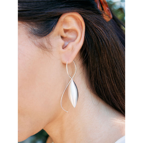 Durum Curvy Wire Earrings