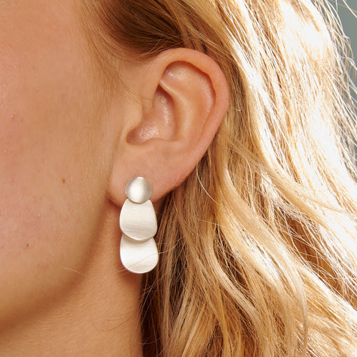 Elegant Matte Silver Three-Tiered Earrings