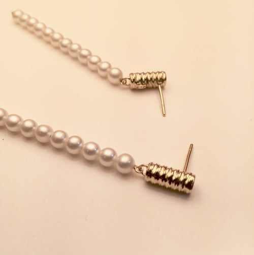 Knit Collection 18K Yellow Gold and Long Pearl Earrings