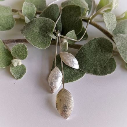3 silver leaf pendant