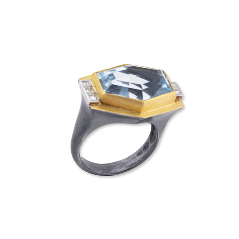 Silver spiral wiggly ring with blue topaz & 18K gold detail
