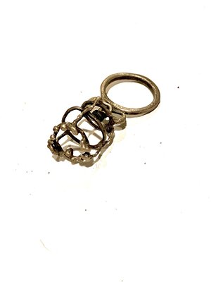 18k Ball Silver Ring