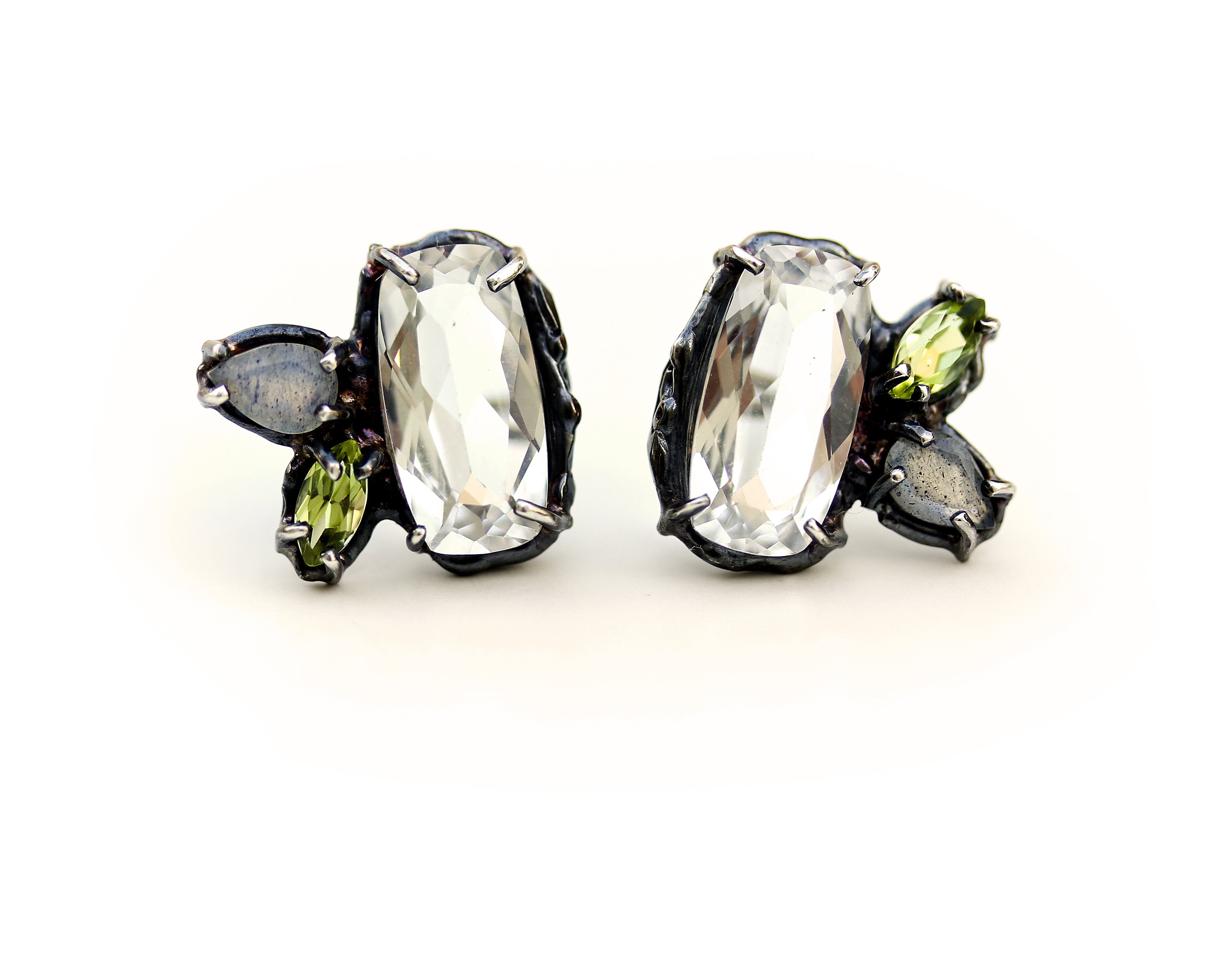 Ophelia Single Drop Necklace set with White Topaz, Peridot and Labrodorite