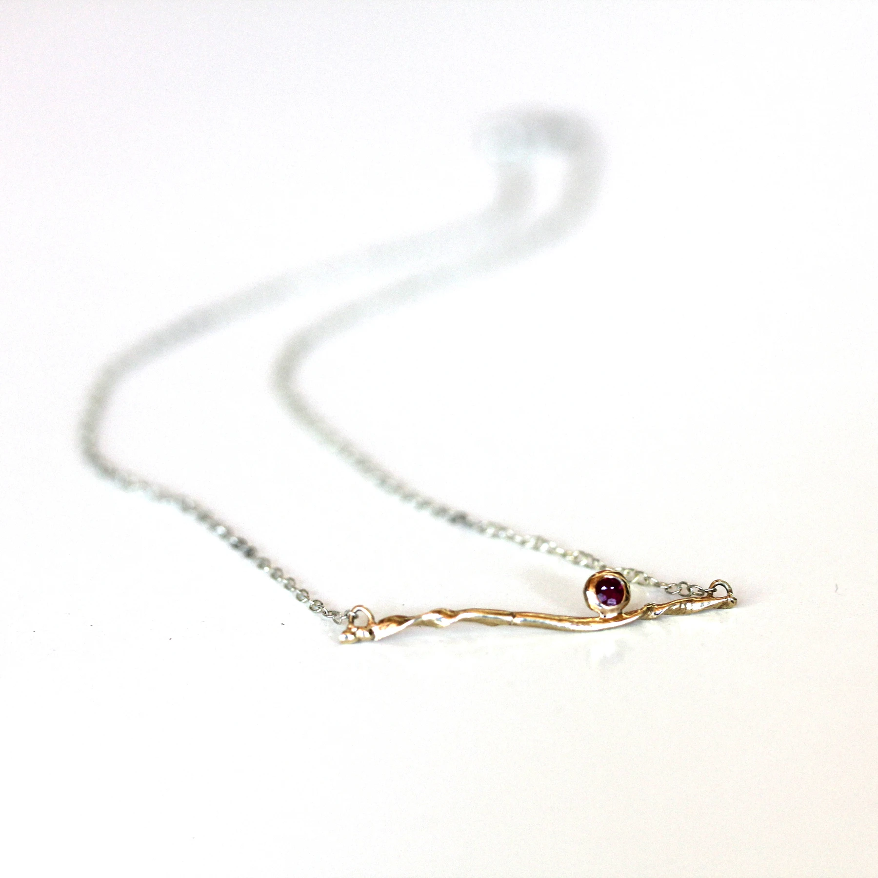 Ruta Necklace with Ruby or Diamond