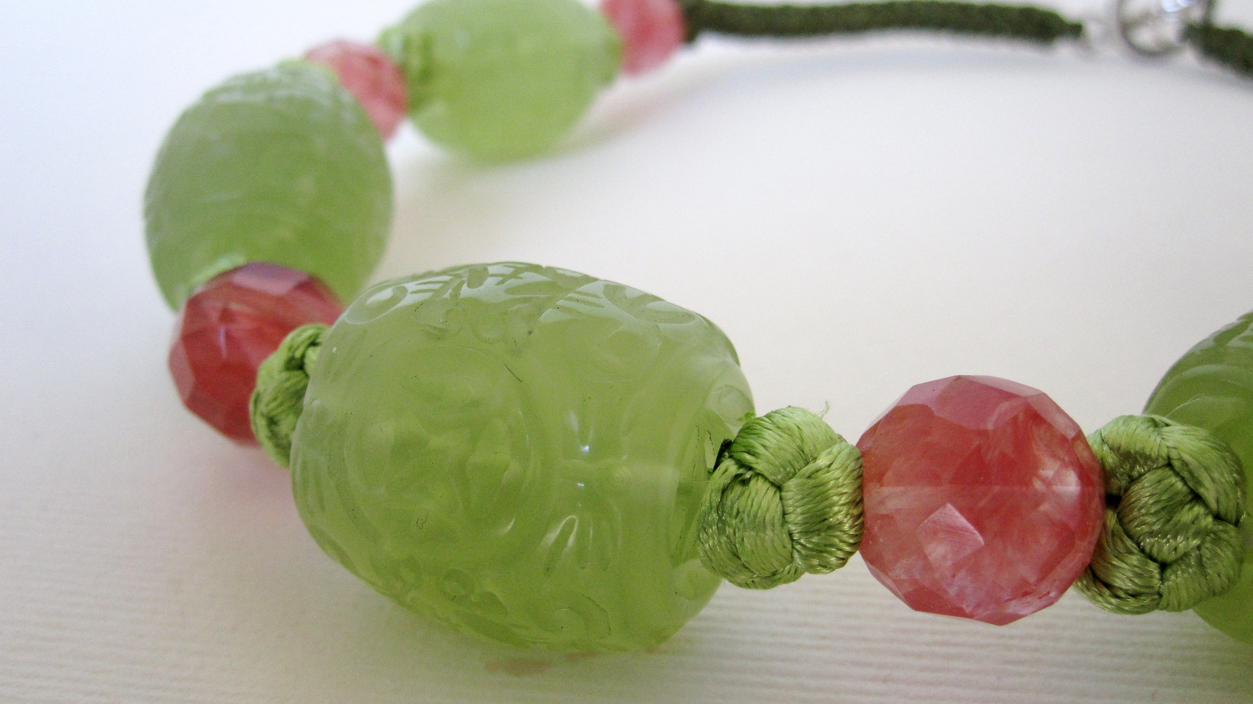 Old Chinese White Jade Jadeite Coral 18 Bead Bracelet (item #1425424)