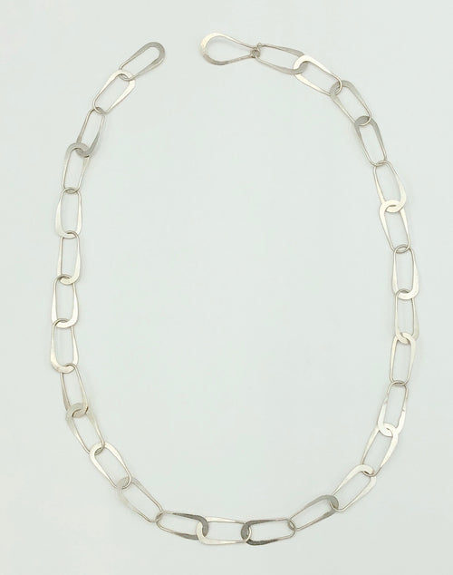 Hand Forged Aria Link Chain in Sterling Silver 17"