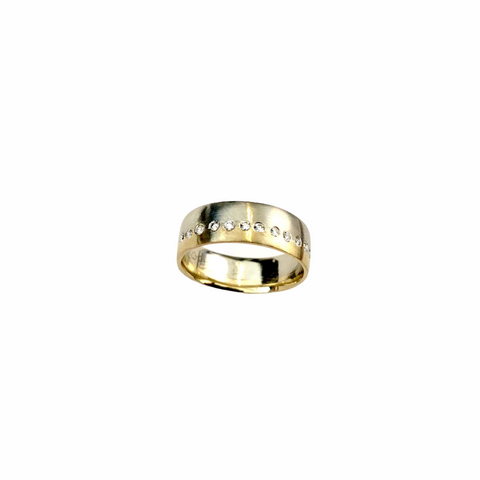 Vintage Inspired 14K Gold 1.55 mm Emerald Anniversary or Wedding Band