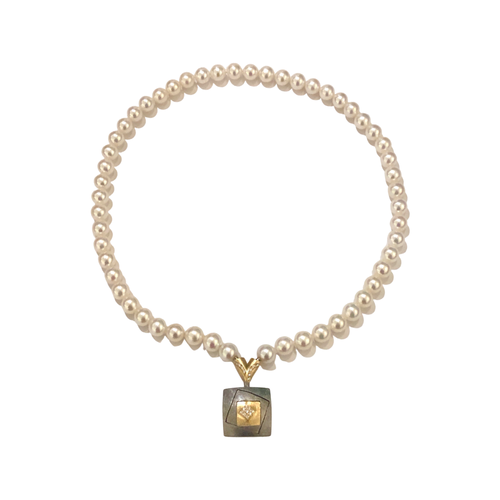 Diamond Square Pendant with Y-shape Diamond Connector on Pearl Necklace