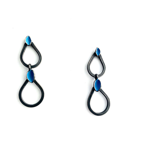2 Link Earrings in oxidized Sterling Silver and blue enamel paint