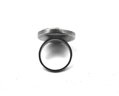 Caviar Ring Round