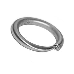 Narrow tapering silver ring with 3pt diamond