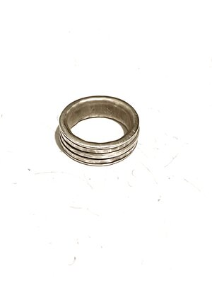 18k Ball Silver Ring